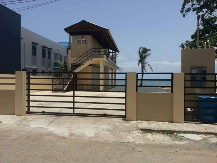 شقة Yaeliz Front Beach أغوادا